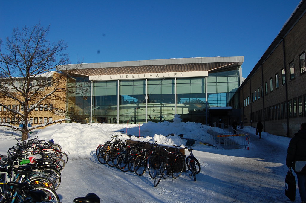 cyklar vid lindellhallen